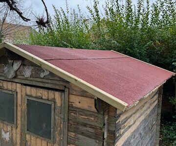 Un toit tout neuf pour l’abri du Club Nature.